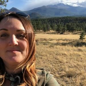 Meet your Posher, Deanna